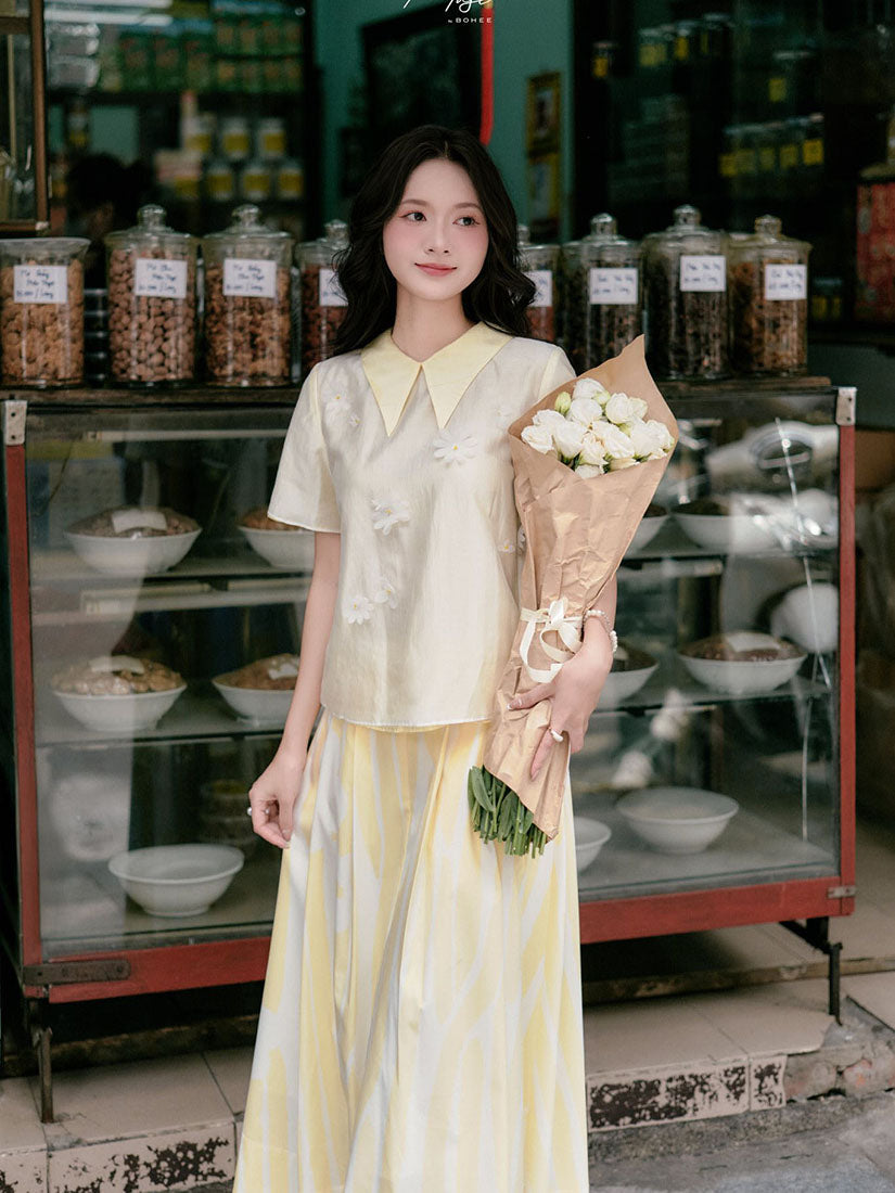 Translucent Layered Flowers Applique Blouse