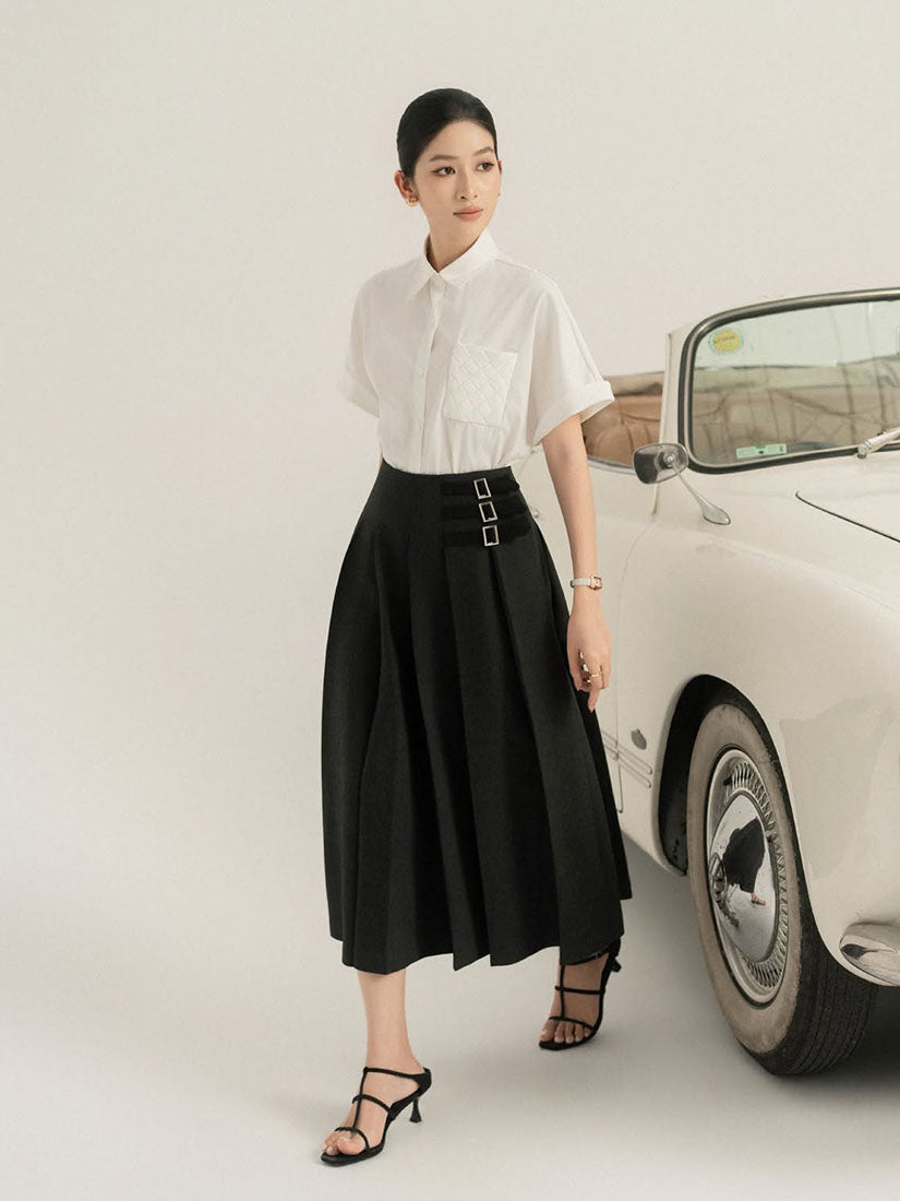 Buckle Detailed Pleated Skirt