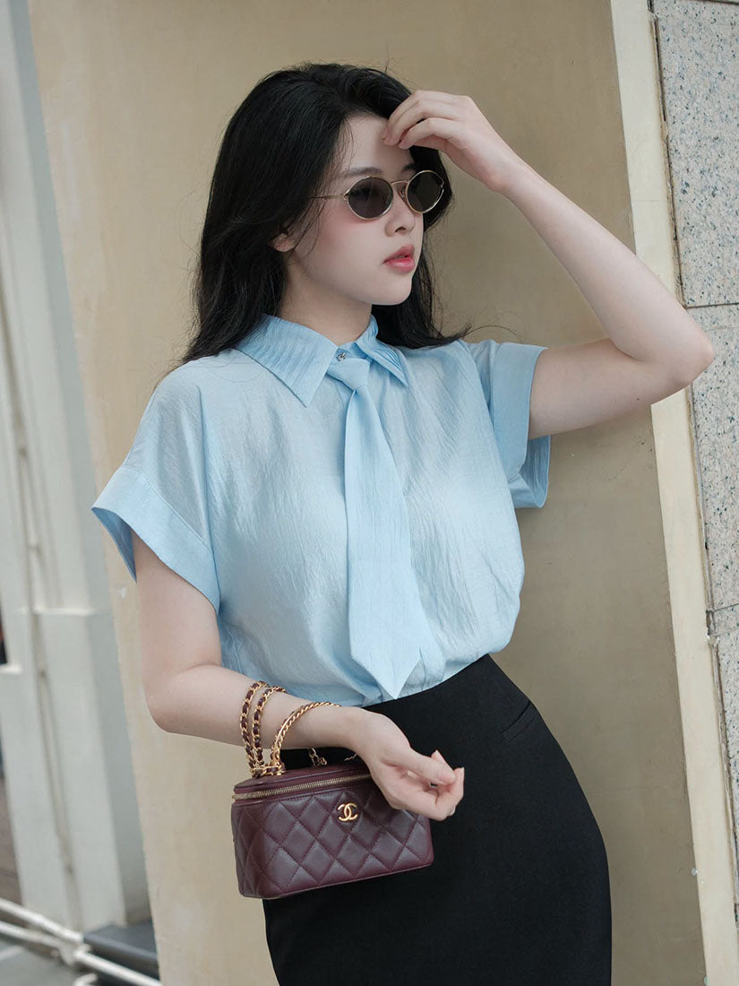 Pleated Collar Shirt With Tie