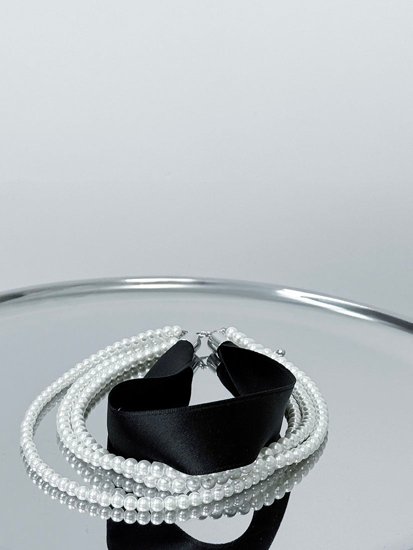 Ribbon Pearl Choker