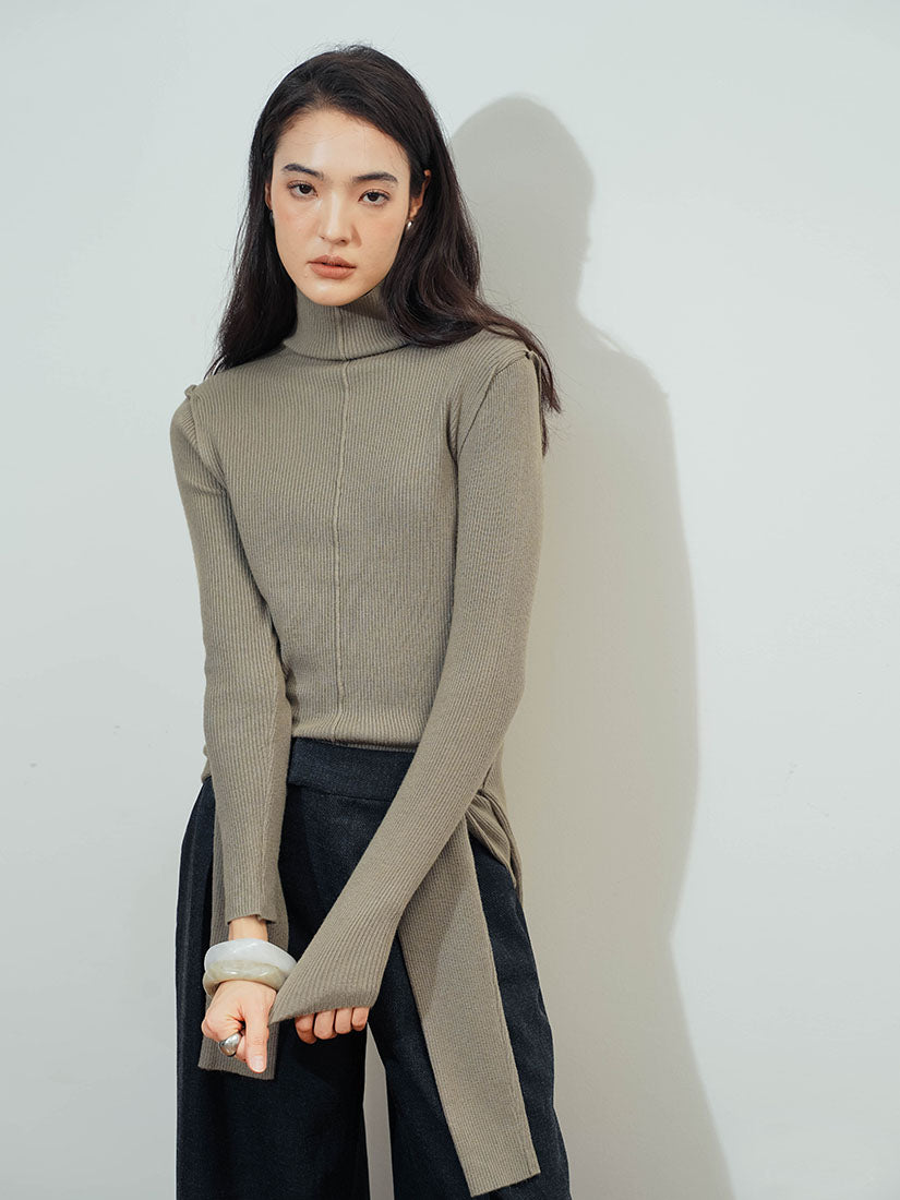 Oat Turtleneck Rough Knit Top