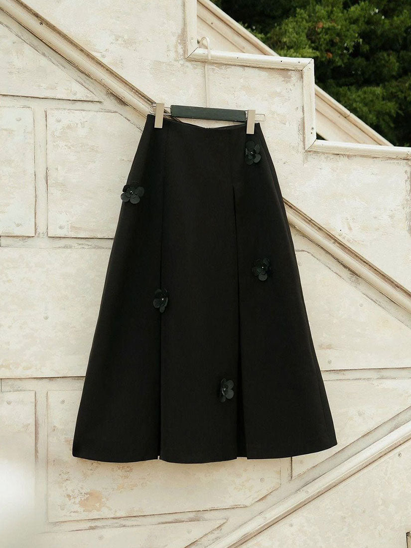 Floral Embellished Pleated Maxi Skirt