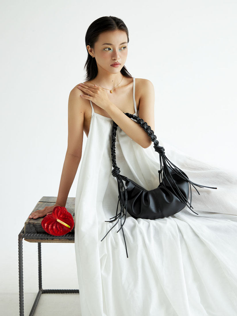 Black Seashell Bag (Defect Sale)