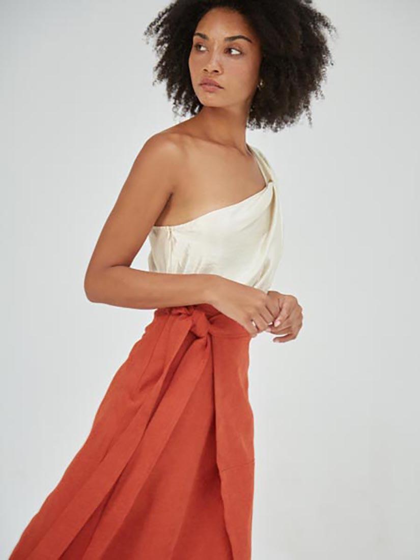 One Knot Shoulder Top - :BE/NOTABLE/