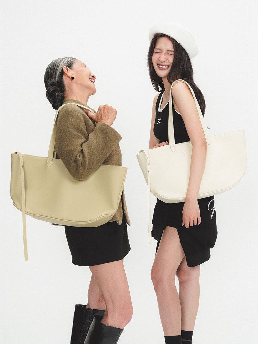 Creamy White Leather Boat Bag