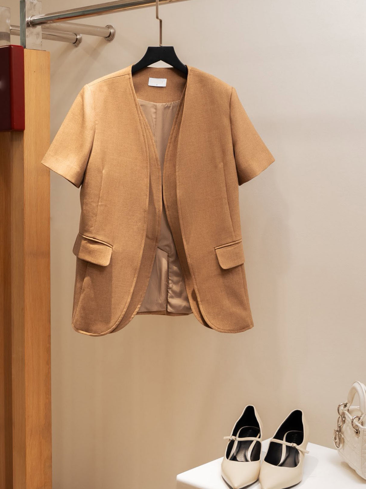 2-Flap Sleeve Blazer - Milk Tea