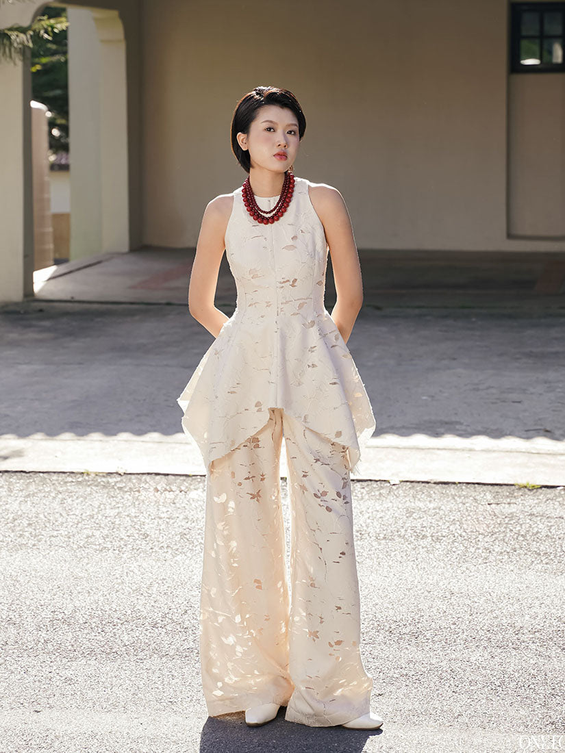 Distressed Wide Leg Pants