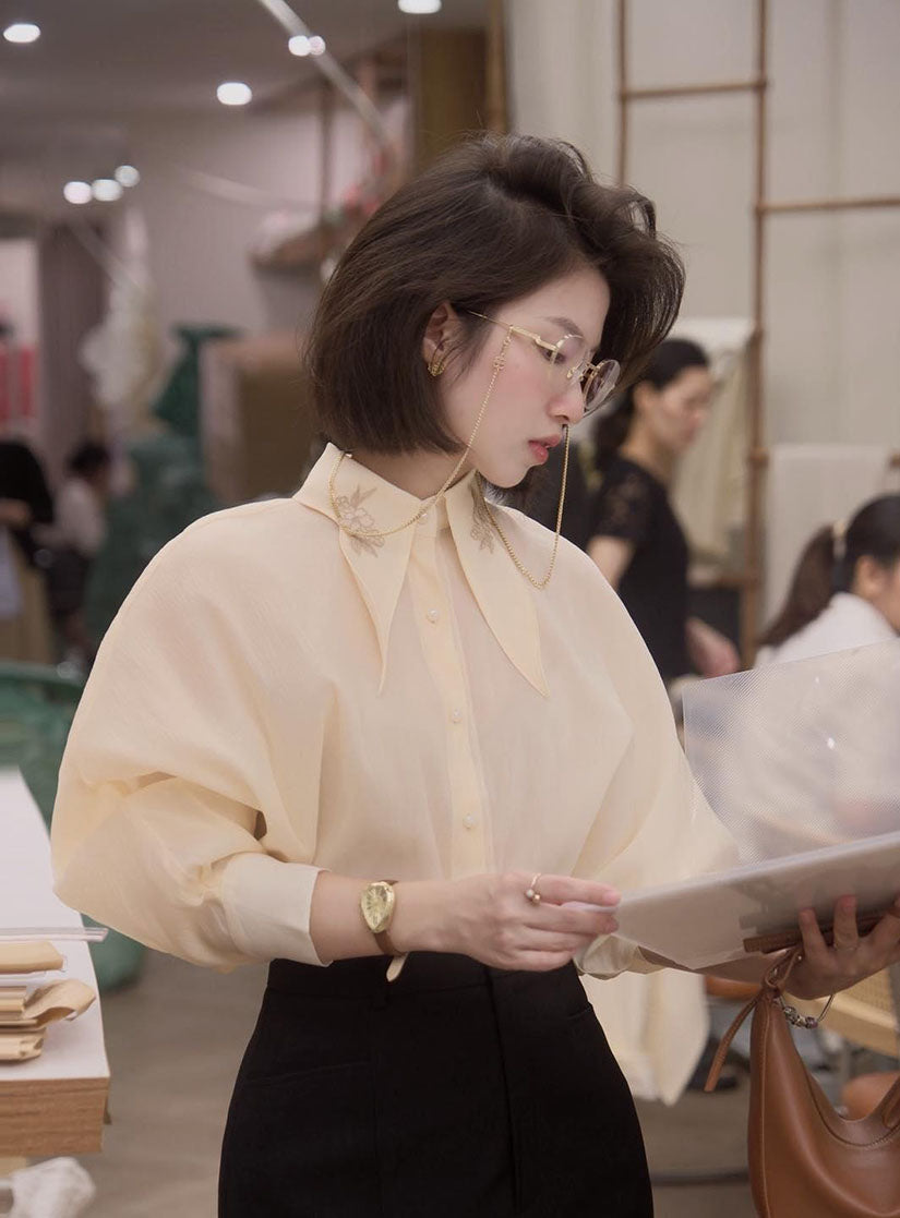 Swallow-Tailed Collar Embroidery Shirt