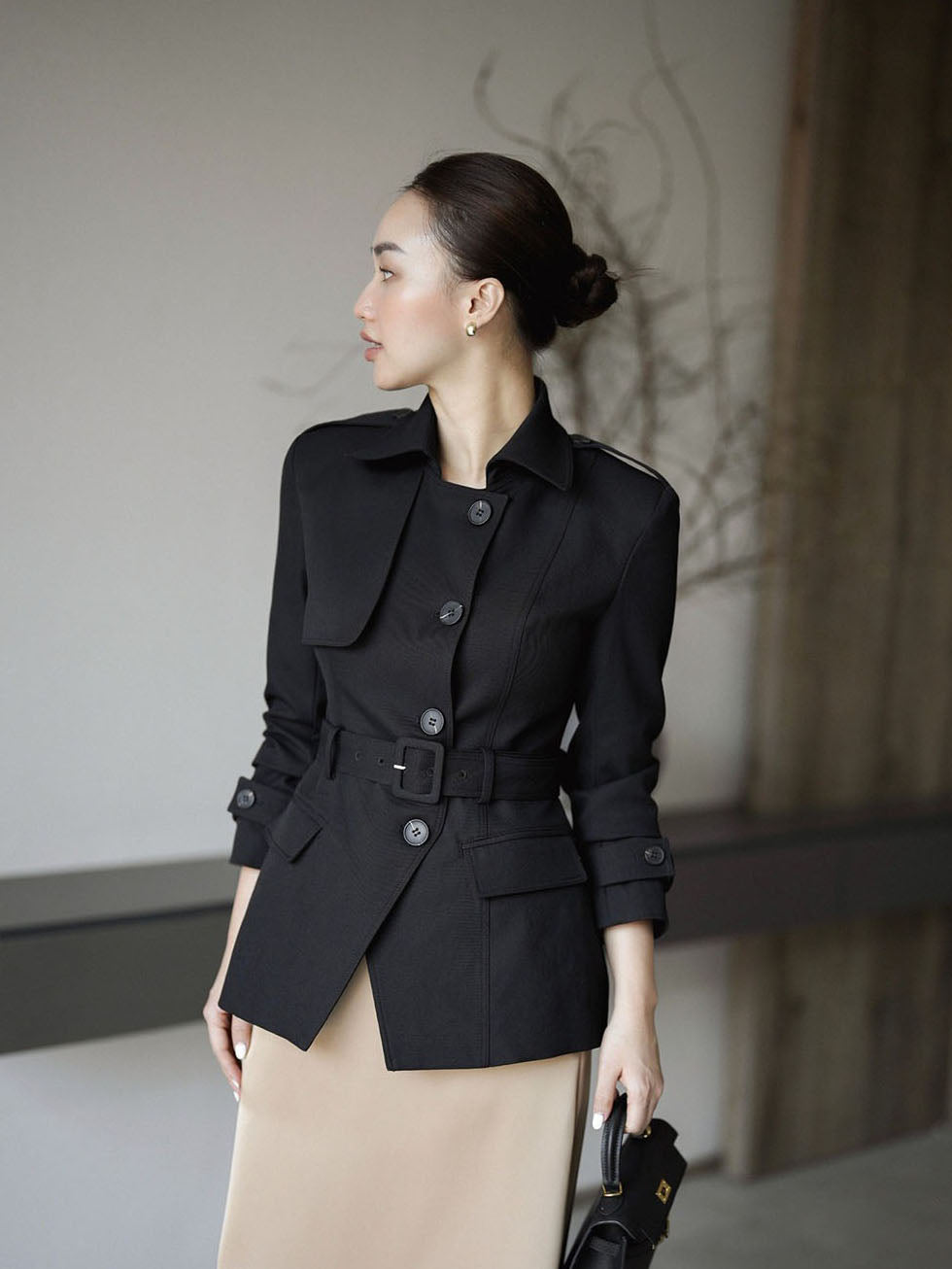 Black Structured Cinched Waist Jacket