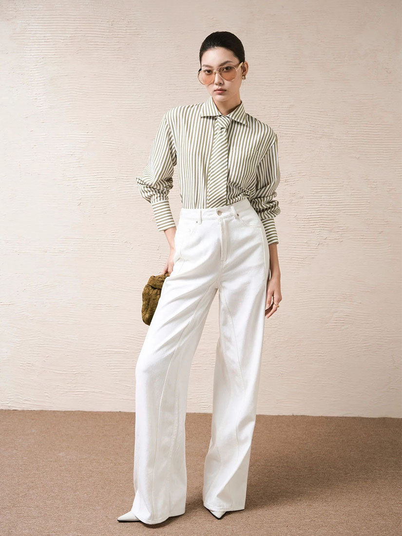 Swallow-Neck Shirt And Tie