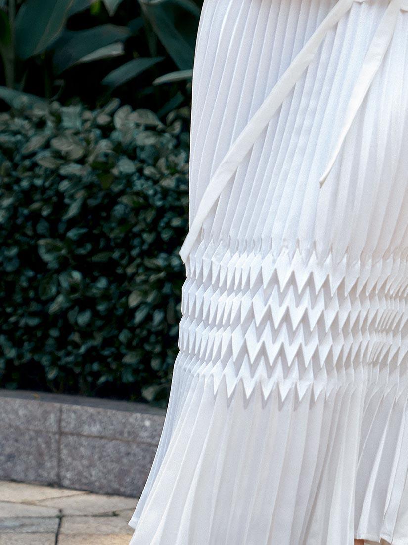 White Pleated Skirt - :BE/NOTABLE/